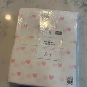 NEW - Pottery Barn Kids Sheet Set  - Twin size